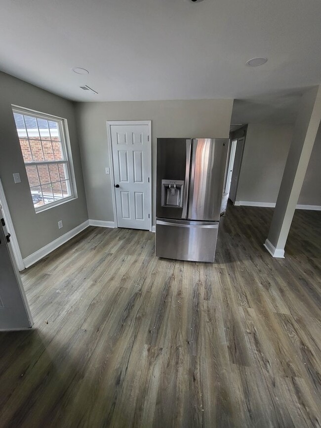 Building Photo - Remodeled 3BR home minutes from Uptown Charlotte