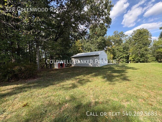 Building Photo - 528 Greenwood Rd
