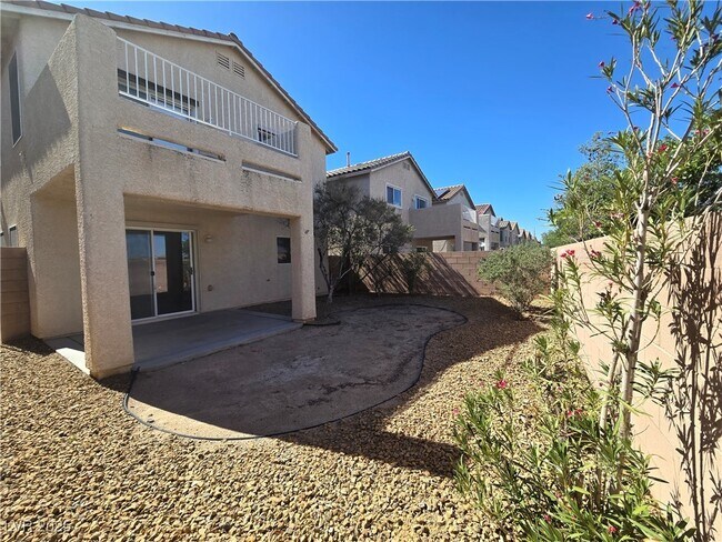 Building Photo - 11884 Bella Luna St