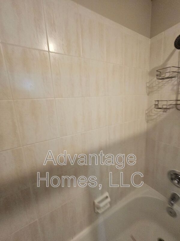 Building Photo - 14117 Parkhill Ln