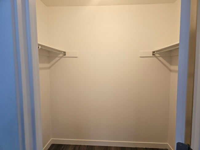 Building Photo - Check out this Beautiful 4 bedroom 2 Bathroom Home in West Valley Ut!!