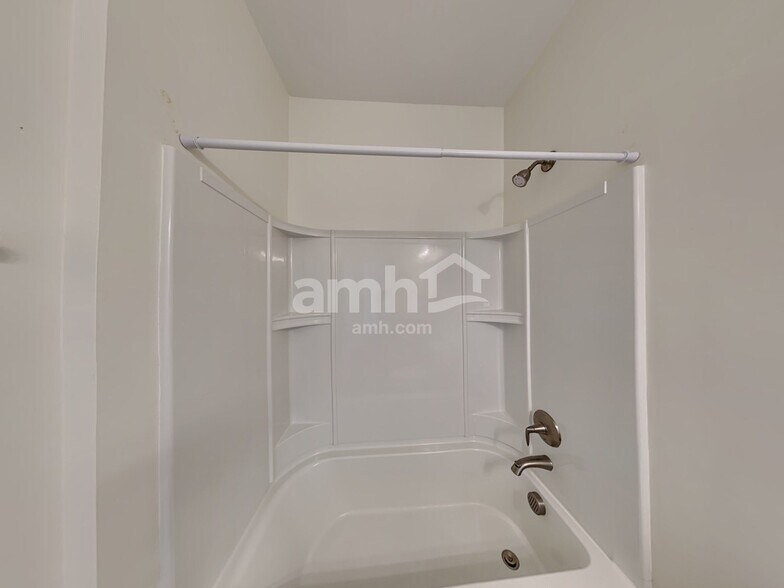 Building Photo - 4804 Horatio Ct
