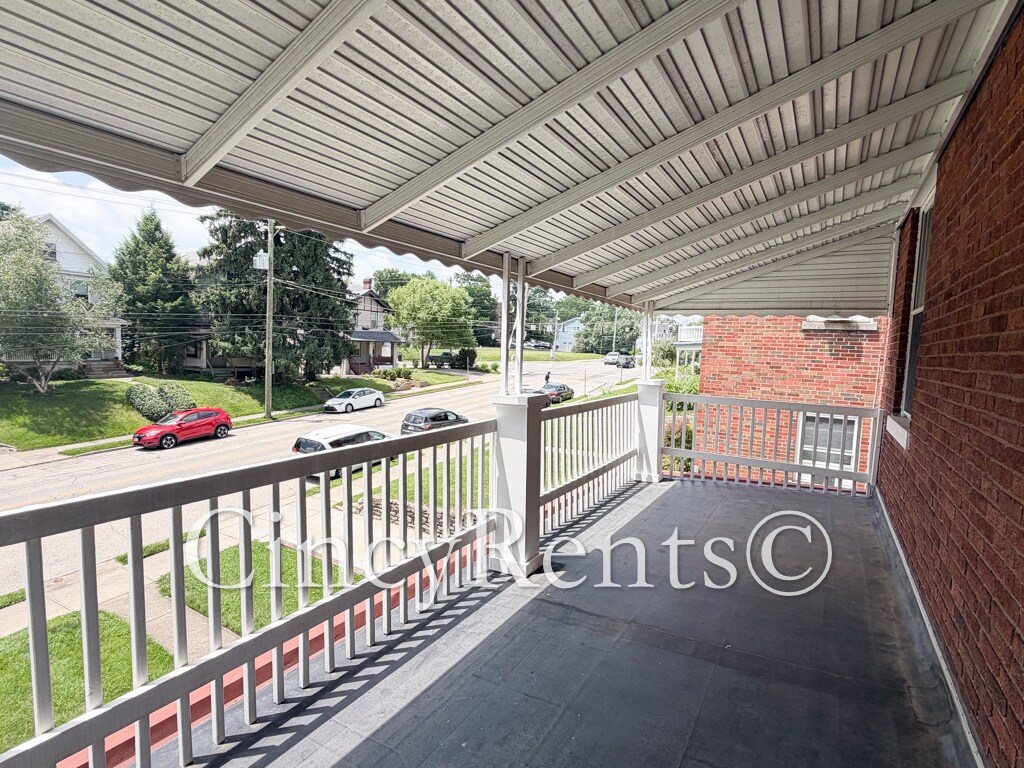 Building Photo - 2800 Observatory Ave