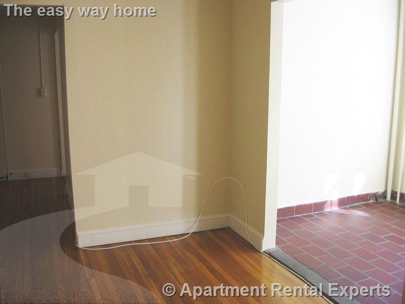 Building Photo - 7 Craigie Cir