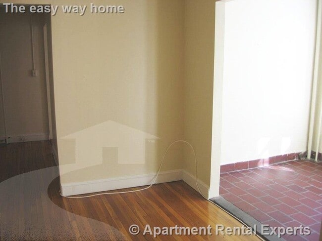 Building Photo - 7 Craigie Cir