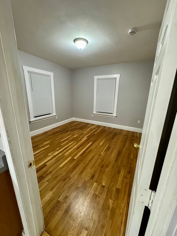 Building Photo - 801 Western Ave