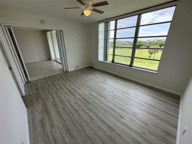 Building Photo - 2651 S Course Dr