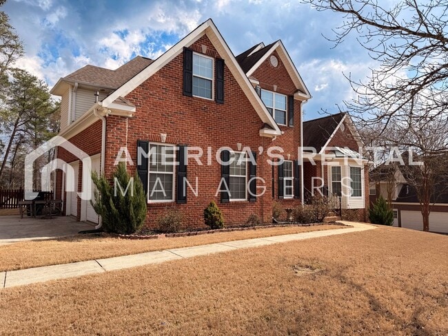 Building Photo - Spacious Five Bedroom Residence in Meadowbrook!