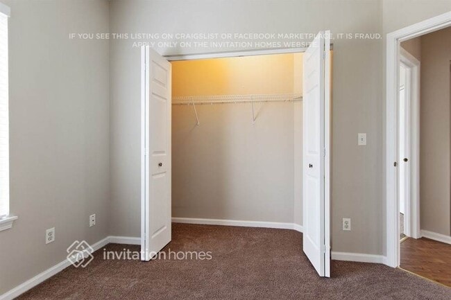 Building Photo - 370 Reston Cir