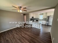 Building Photo - Blaine House on Large Corner Lot, Updated Kitchen & Baths, Family Room, Private Deck Area