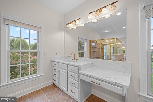 Building Photo - 27556 Paddock Trail Pl