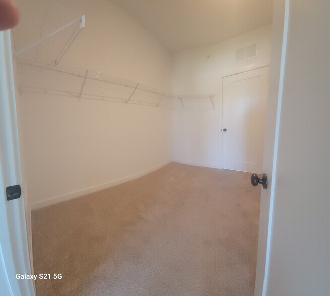 Building Photo - 1540 Lebanon Pike
