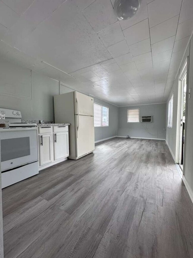 Building Photo - **RENT TO OWN** 2 bed / 2 bath - Mobile Ho...