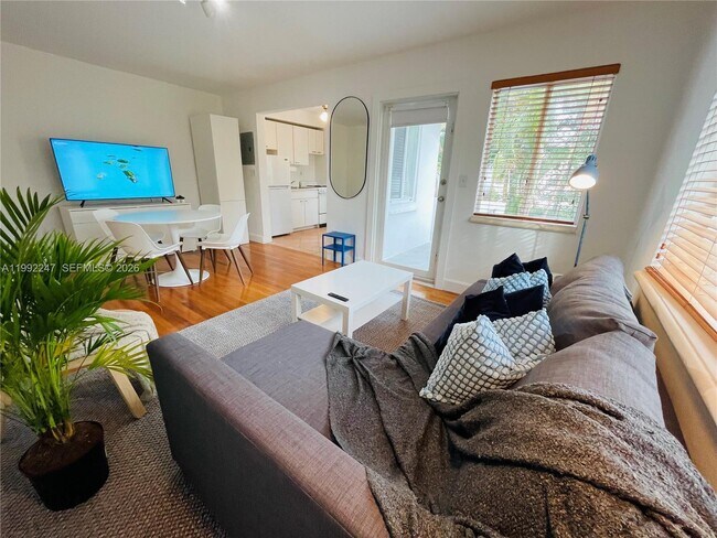 Building Photo - 8036 Harding Ave