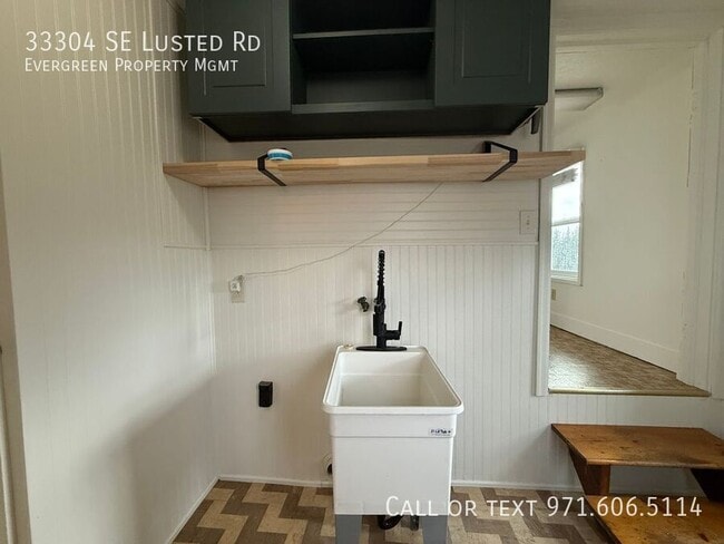 Building Photo - 33304 SE Lusted Rd