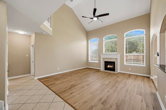 Building Photo - 4106 Applecreek Bend Dr