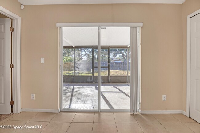 Building Photo - 1384 Palau St SE