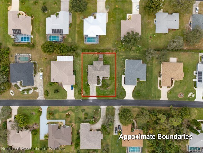 Building Photo - 2508 Manor Dr