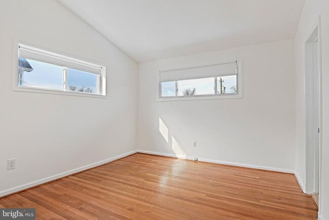 Building Photo - 6713 Old Chesterbrook Rd