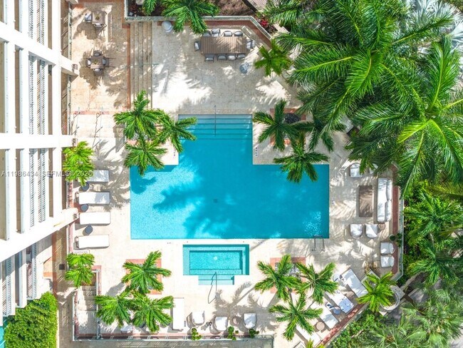 Building Photo - 3400 SW 27th Ave