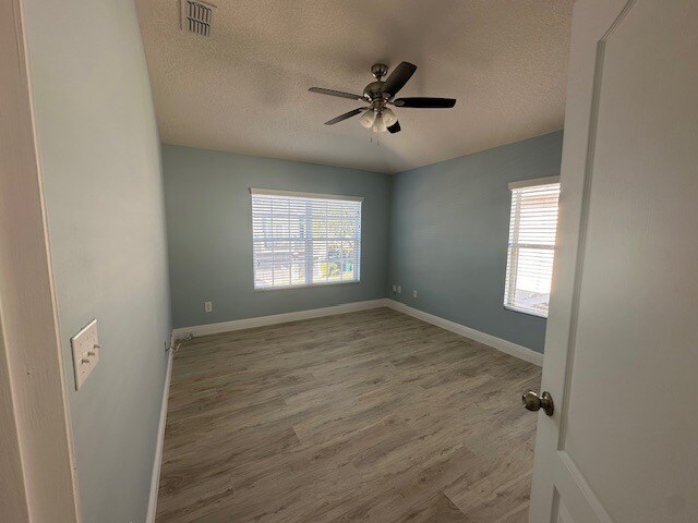 Building Photo - Spacious 2 Bed / 2 Bath Townhome with Garage – Gated Community in Orlando – $1,920/mo (Resident B...