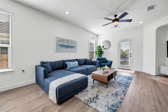 Building Photo - 12520 Anthology St