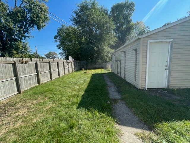 Building Photo - 1902 S Walnut St
