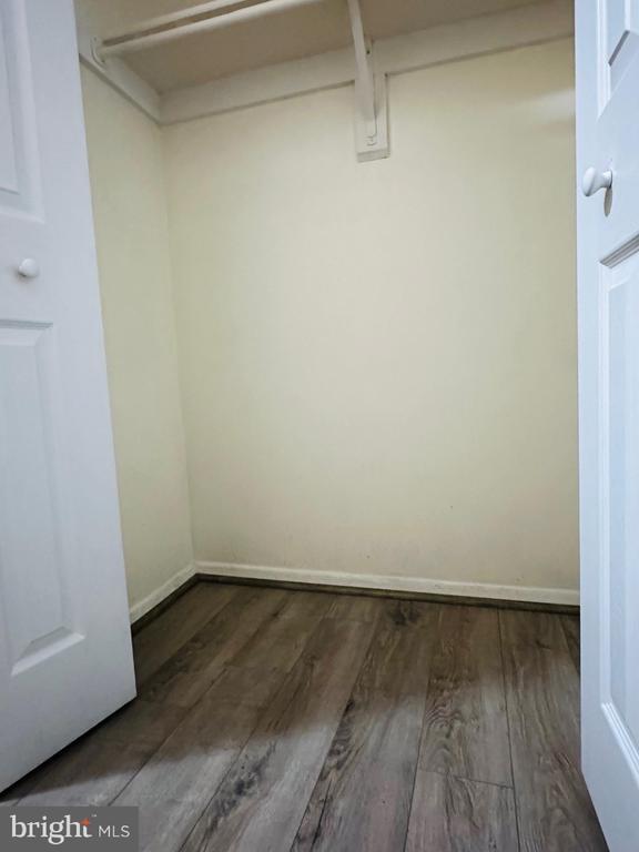 Building Photo - 11401 Commonwealth Dr