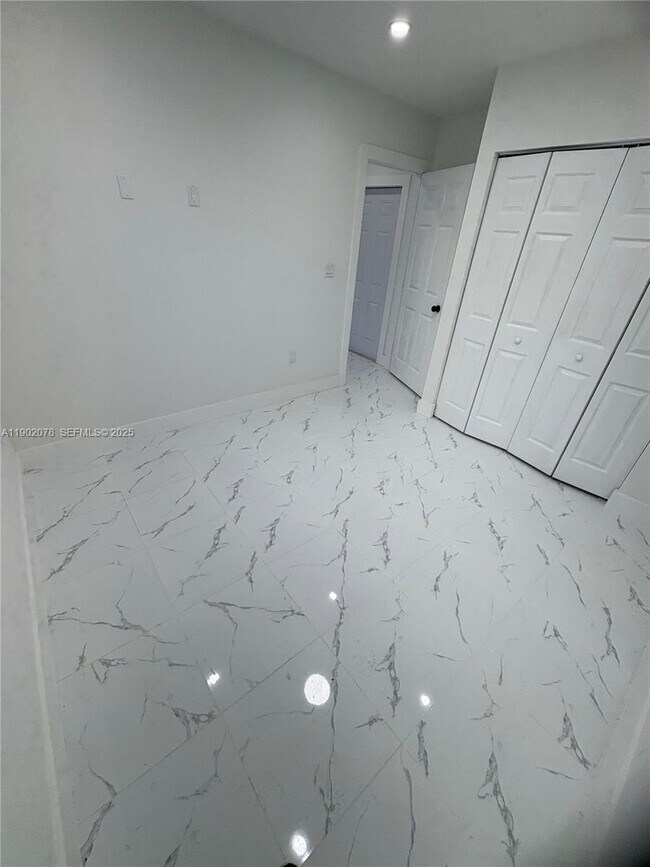 Building Photo - 10020 SW 171st St