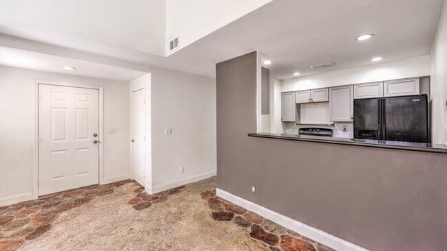 Building Photo - 1425 Bow Creek Ct