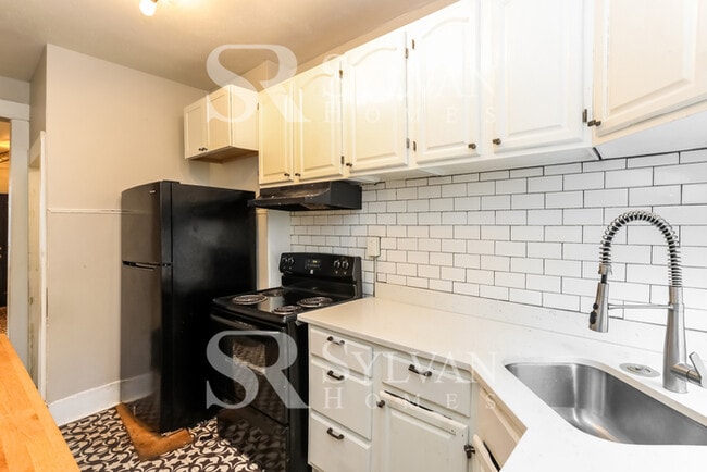 Building Photo - The Lifestyle You Deserve.