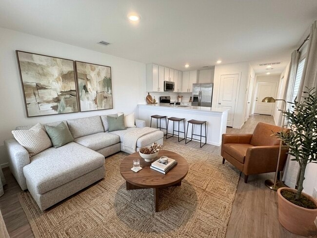 Building Photo - 21511 Carosella Dr