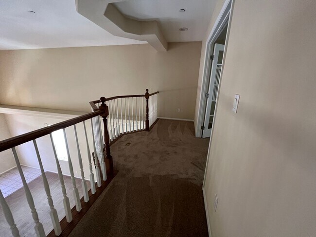 Building Photo - OVER 4000 SQ. FT. EXECUTIVE HOME IN GATED ...