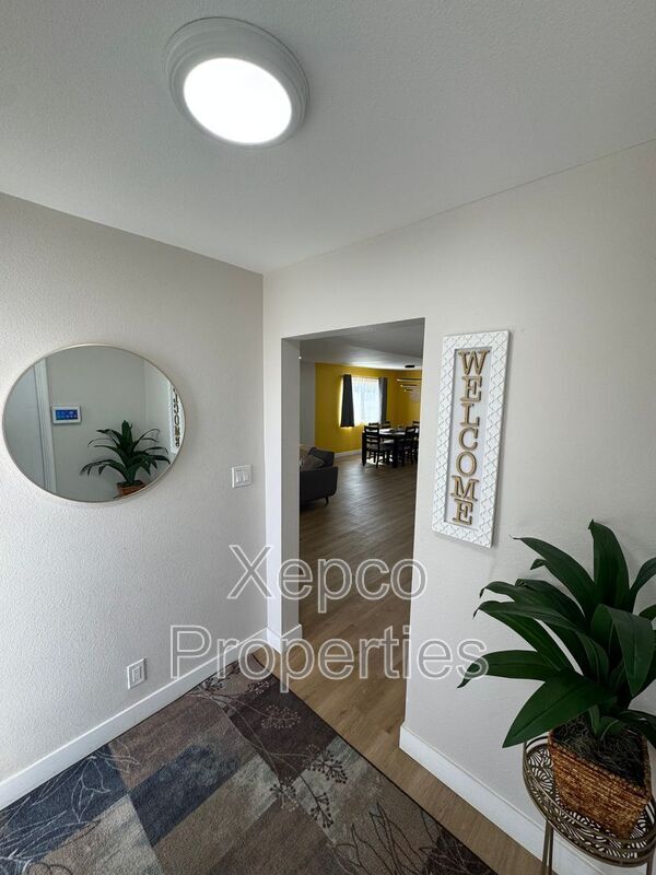 Building Photo - 66735 Buena Vista Ave