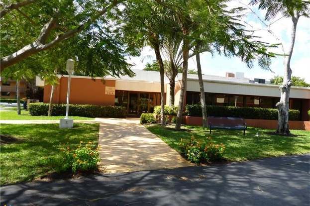 Building Photo - 2450 DC Country Club Boulevard