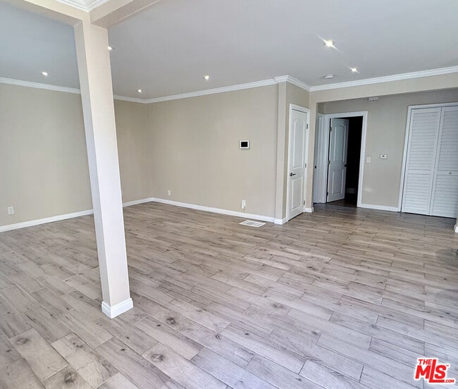 Building Photo - 41 Grace Terrace