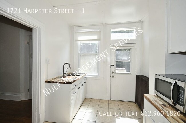 Building Photo - 1721 Harpster St