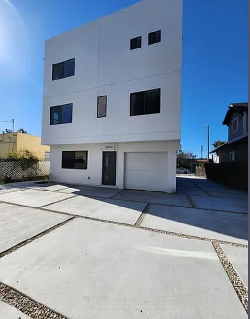 Building Photo - 2406 Hauser Blvd