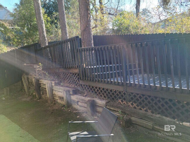 Building Photo - 1000 Dolive Springs Dr