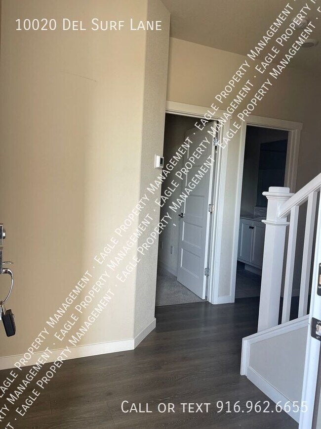 Building Photo - 2/2 Condo close to new casino  in Elk Grove