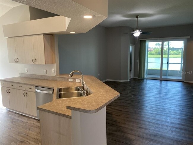 Building Photo - 28826 Raindance Ave