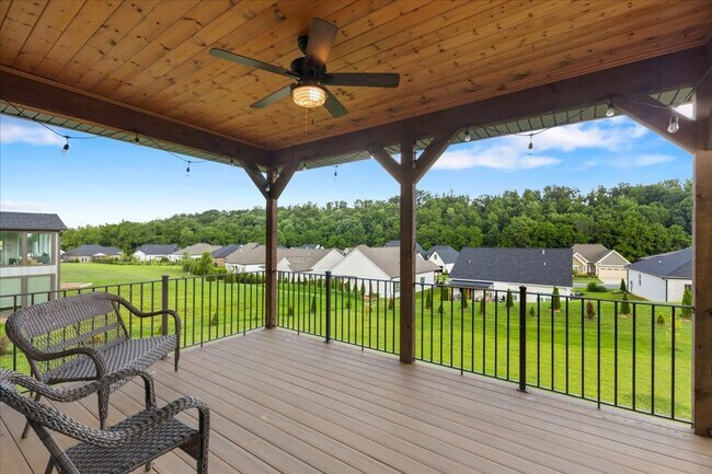 Building Photo - Beautiful Home for Rent in Chestnut Cove