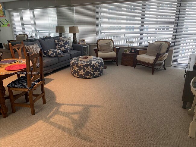 Building Photo - 3800 Galt Ocean Dr