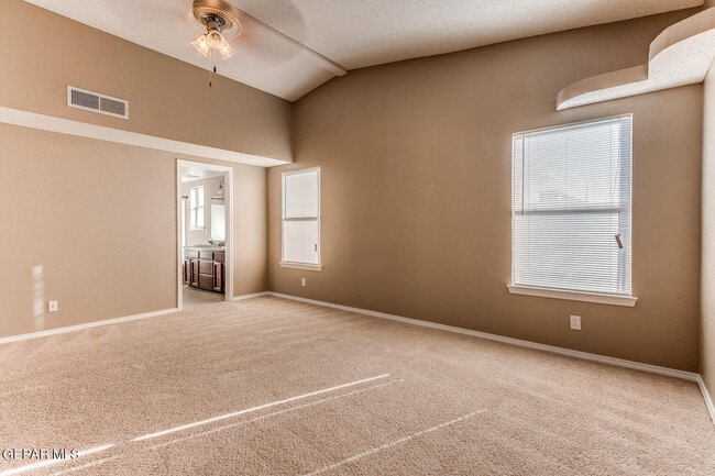 Building Photo - 3289 Emerald Point Dr