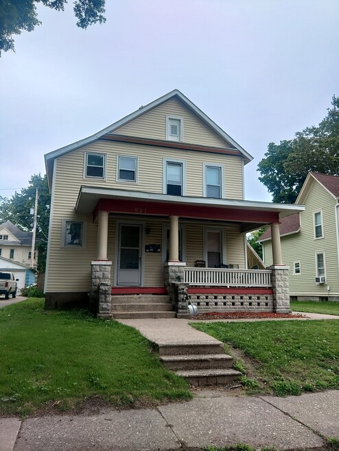 Building Photo - 821 22nd St