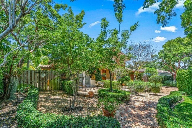 Building Photo - 870 NW 7th St