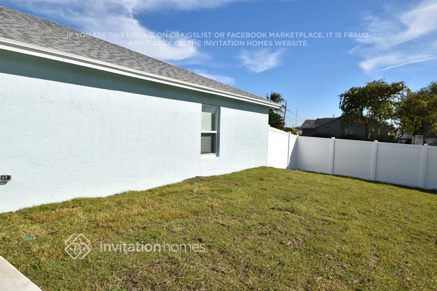 Building Photo - 1650 SW Merchant Ln
