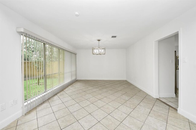 Building Photo - 11415 Ella Lee Dr