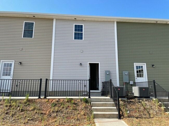 Building Photo - 3927 Newhall Dr NW