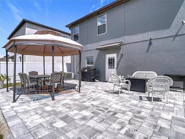 Building Photo - 403 Argyll Dr